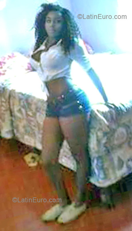 Date this pretty Jamaica girl Shanell from Kingston JM2461