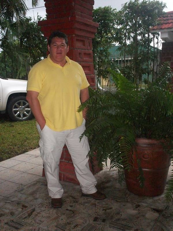 Date this nice looking Mexico man Arnulfo from Villahermosa MX1075