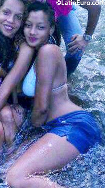 Date this pretty Dominican Republic girl Mireya from Santiago DO29751