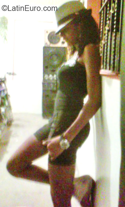 Date this good-looking Dominican Republic girl Miguelina from Santiago DO27419