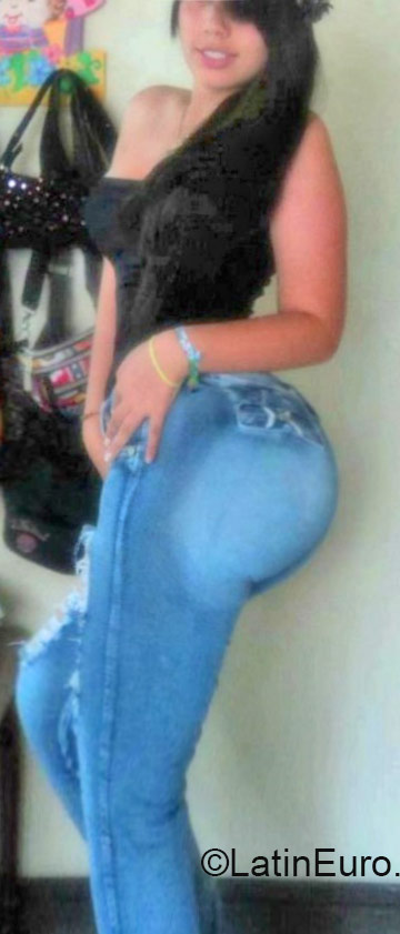 Date this fun Colombia girl Rocio from Medellin CL87