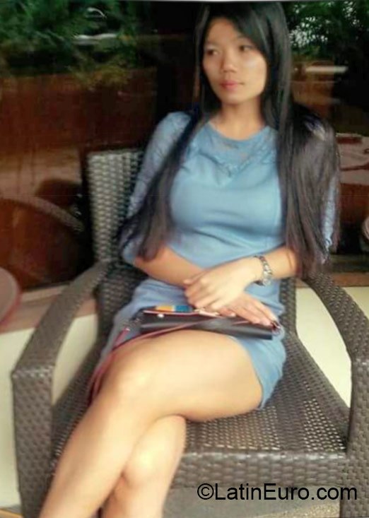 Date this tall Philippines girl Agnes from Cebu City PH805