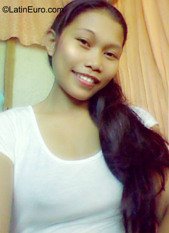 Date this georgeous Philippines girl Bile from Cebu City PH815