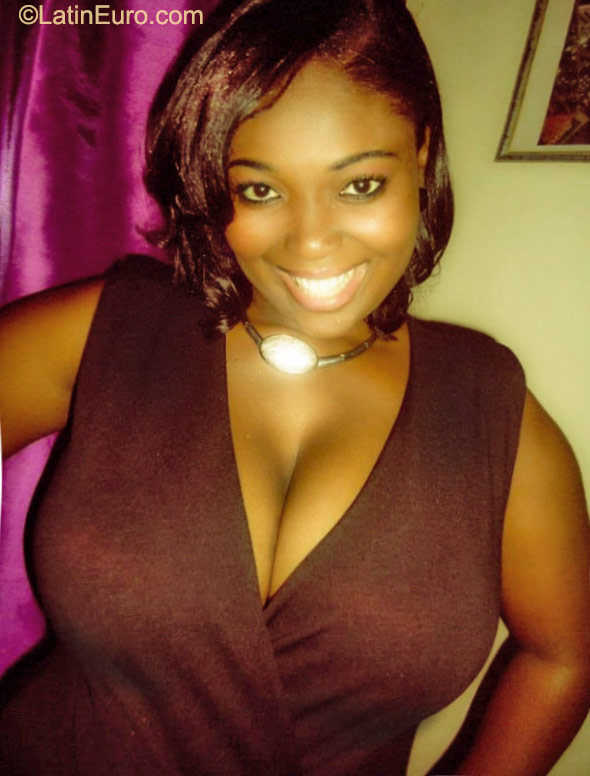 Date this tall Jamaica girl Tracey from Kingston JM2160
