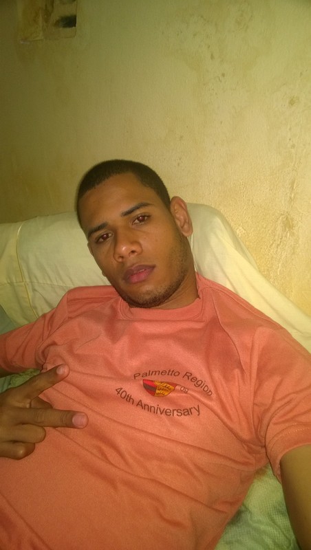 Date this funny Dominican Republic man Lenny smil aqui from Santo Domingo DO23454