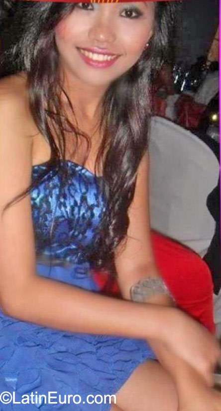 Date this gorgeous Philippines girl Jackilyn from Cavite PH855