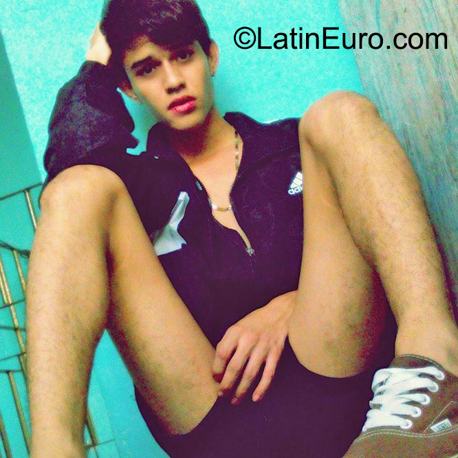 Date this cute Colombia man Juan from Barranquilla CO18185
