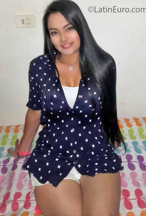 Date this exotic United States girl Johana from Florida CO30297