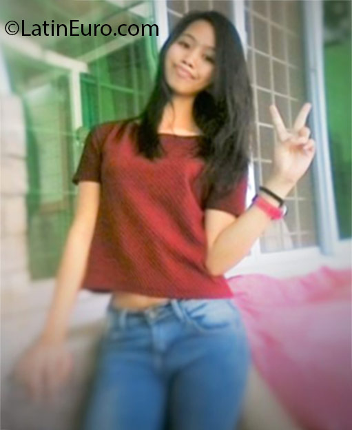 Date this lovely Philippines girl Mary from Antipolo City PH882
