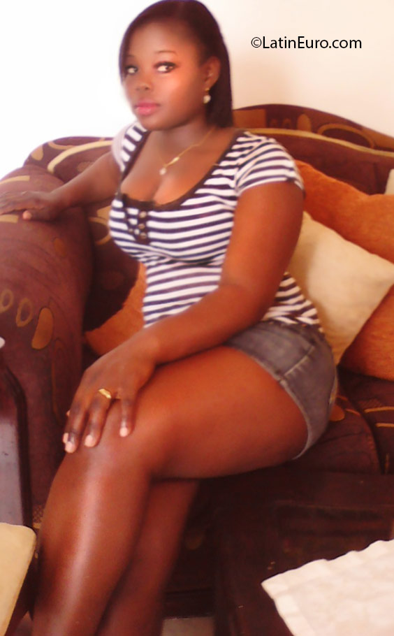 Date this beautiful Dominican Republic girl Ana from Santo Domingo DO25588
