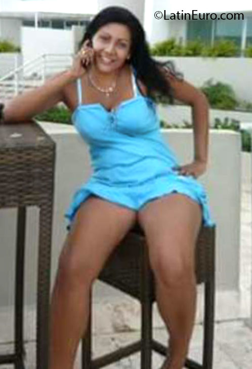 Date this funny Panama girl Isbeth from Panama PA971