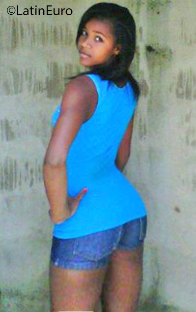 Date this passionate Dominican Republic girl Ruth from San Cristobal DO25712