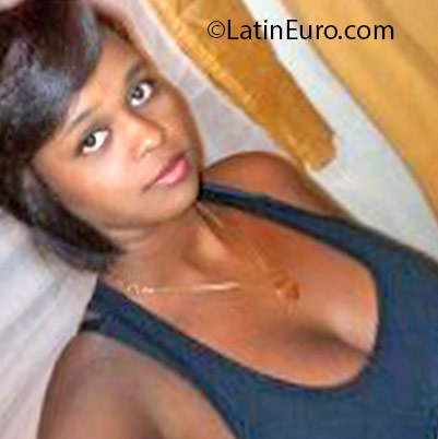 Date this passionate Dominican Republic girl Marlenis from Santo Domingo DO25825