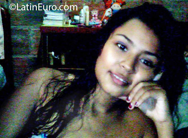 Date this georgeous Colombia girl Brenda from Barranquilla CO18967