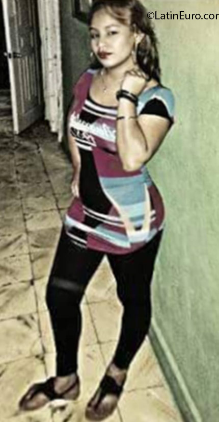 Date this hot Dominican Republic girl Camila Masiel from Santiago DO25845
