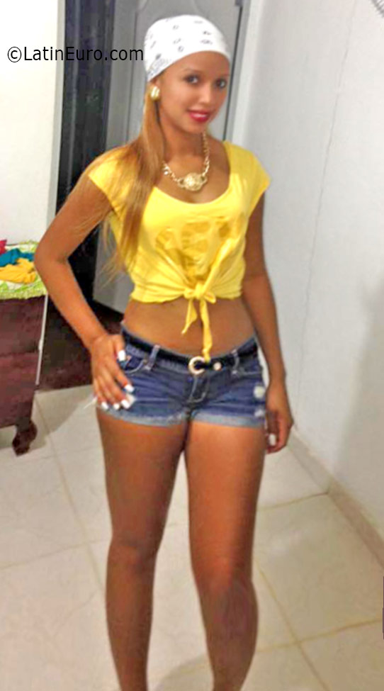 Date this good-looking Dominican Republic girl Dalinia from Puerto Plata DO25941
