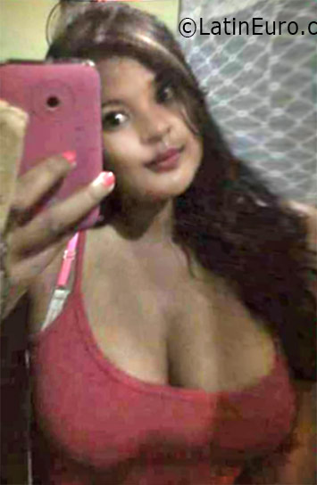 Date this young Colombia girl Ledy from Palmira CO19088