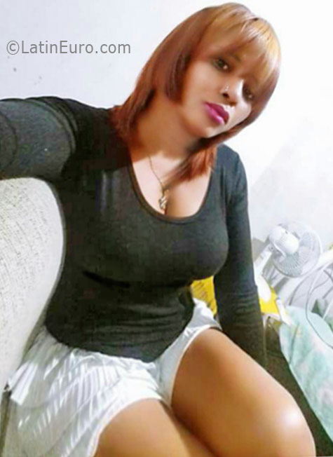 Date this georgeous Brazil girl Jozi from Recife BR9727