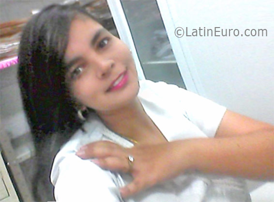 Date this pretty Colombia girl Angelica dayana from Cucuta CO19144