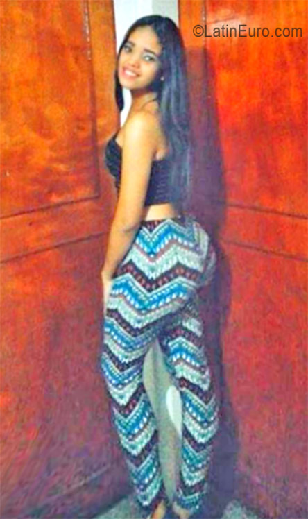 Date this tall Venezuela girl Rosio from Maturin VE688