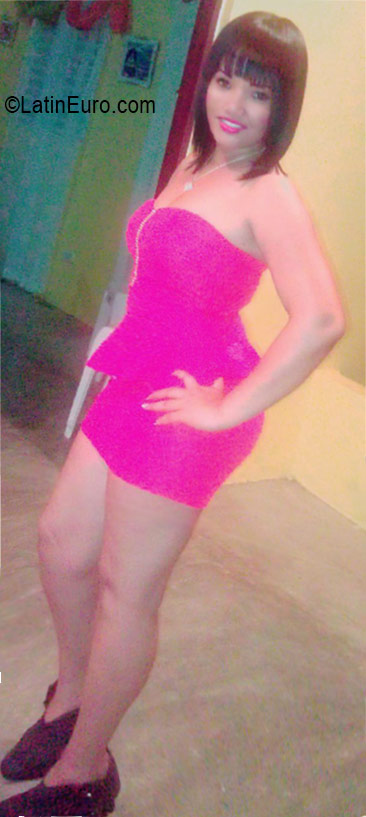 Date this tall Dominican Republic girl Sorenlly from Santiago DO26302