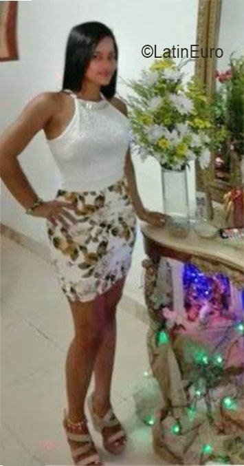 Date this delightful Colombia girl Mariela from Barranquilla CO19446