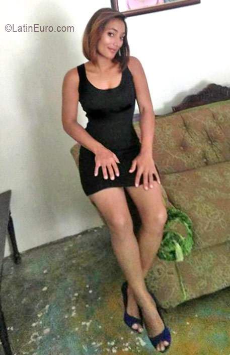 Date this exotic Dominican Republic girl Gisela from Santiago DO26534