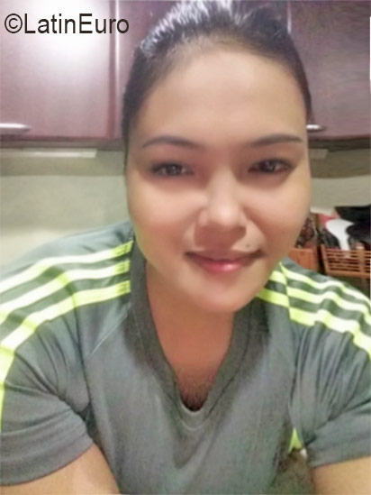 Date this lovely Philippines girl Gene from Dumaguete City PH925