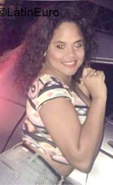 Date this foxy Dominican Republic girl Dahiania from Salcedo DO26628