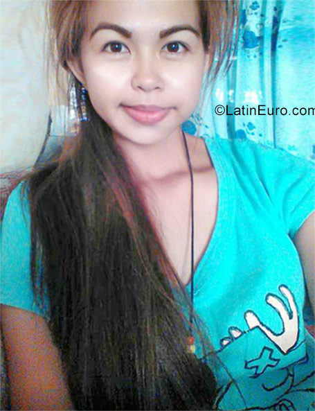 Date this happy Philippines girl Germedita from Cebu City PH931