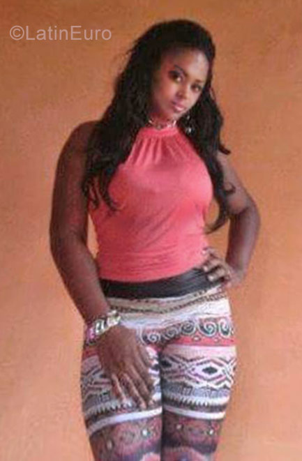 Date this fun Jamaica girl Ana7824721 from Montego Bay JM2365