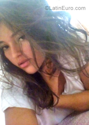 Date this tall Colombia girl Paola from Bucaramanga CO20530