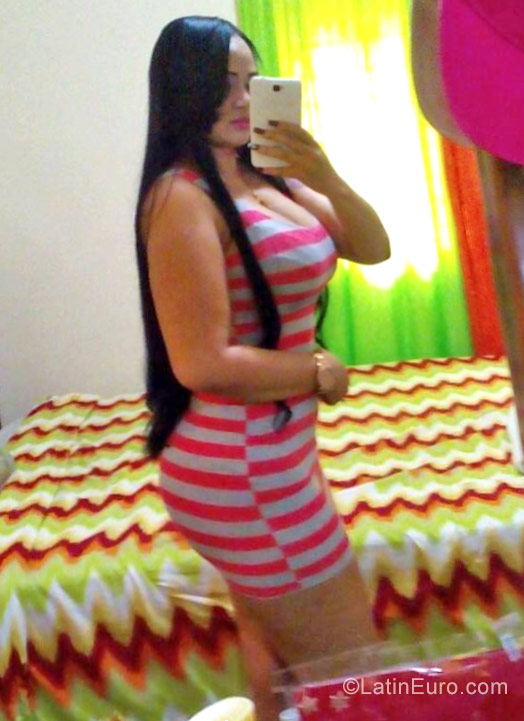 Date this exotic Dominican Republic girl Jani from Santo Domingo DO26906