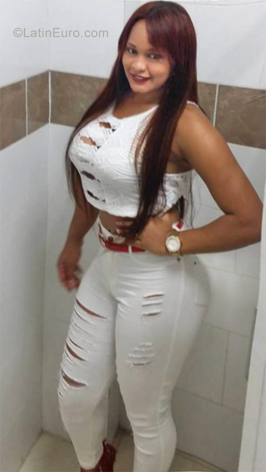 Date this charming Dominican Republic girl Lixandra from Puerto Plata DO26934