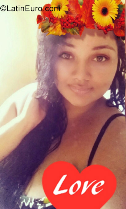 Date this happy Dominican Republic girl Oscarina from Puerto Plata DO27001