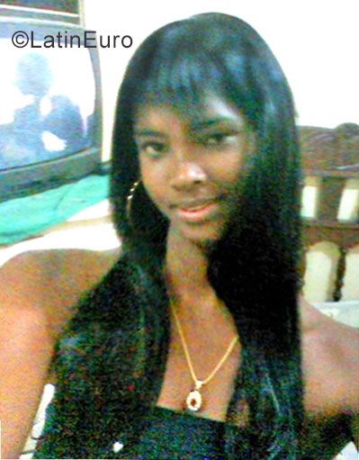 Date this voluptuous Dominican Republic girl Liliana from San Cristobal DO27028