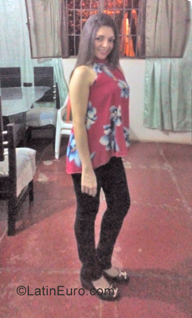 Date this tall Colombia girl Geraldine32 from Cucuta CO20080