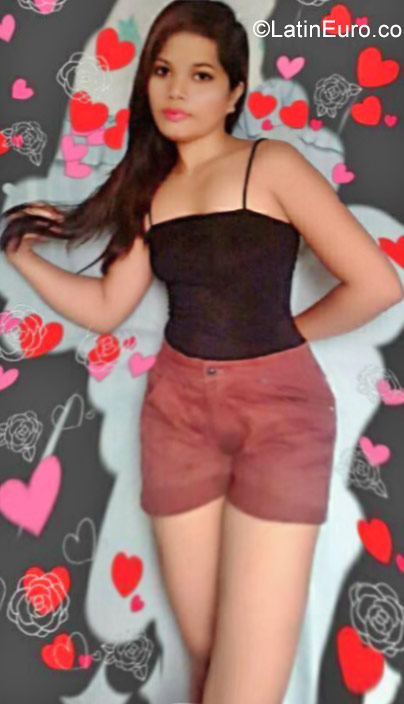 Date this charming Philippines girl Edna from Bacolod City PH947