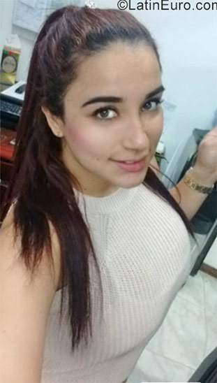 Date this athletic Colombia girl Mary from Cali CO20194