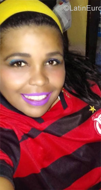 Date this voluptuous Brazil girl Elie from Vitoria BR9898