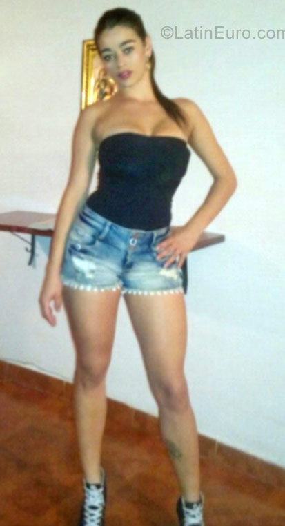 Date this pretty Colombia girl Paula from Medellin CO20283