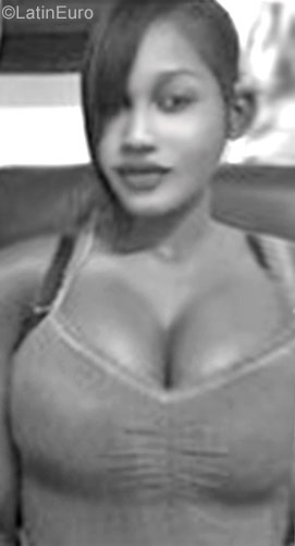 Date this lovely Dominican Republic girl Jenny from Puerto Plata DO27525