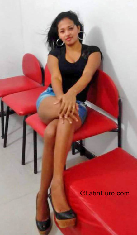 Date this cute Colombia girl BRENDA from Barranquilla CO20839