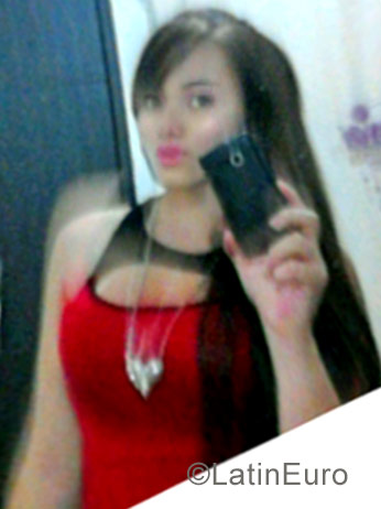 Date this georgeous Colombia girl Andrea from Pereira CO20869