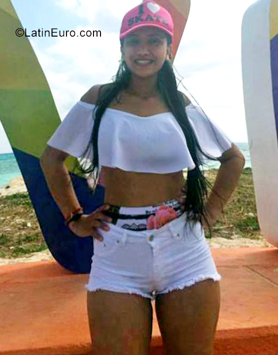 Date this beautiful Colombia girl Melissa from Medellin CO21014