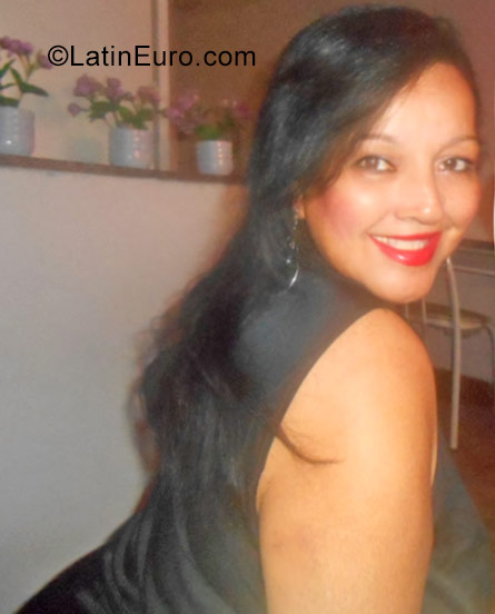 Date this young Brazil girl Sandra from Limeira BR10010