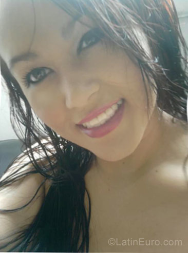 Date this cute Brazil girl Leony from Sao Paulo BR10026