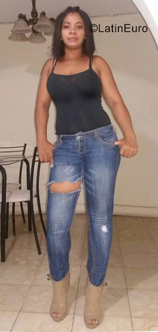 Date this young Colombia girl Gleisi from Cali CO21423