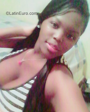 Date this charming Dominican Republic girl Berenise from San Cristobal DO28664