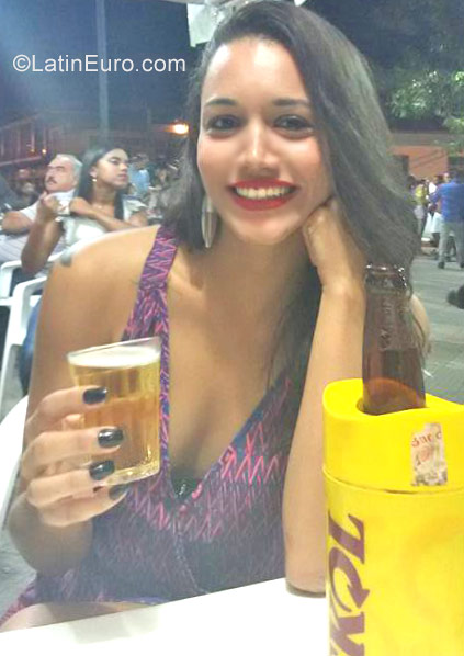 Date this lovely Brazil girl Jessica from Sao Paulo BR10041